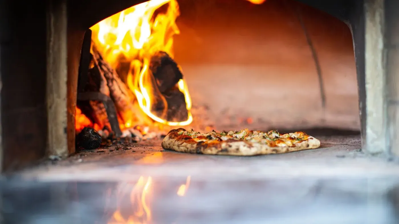 Pizzaugn uppställd utomhus
