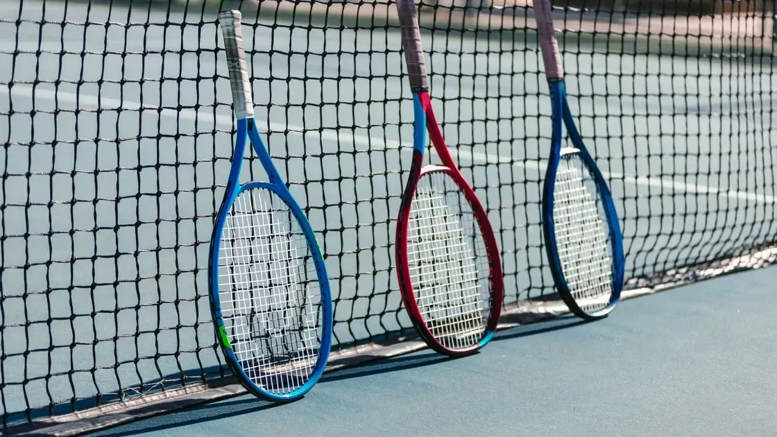 Närbild på tennisväskans dragkedja