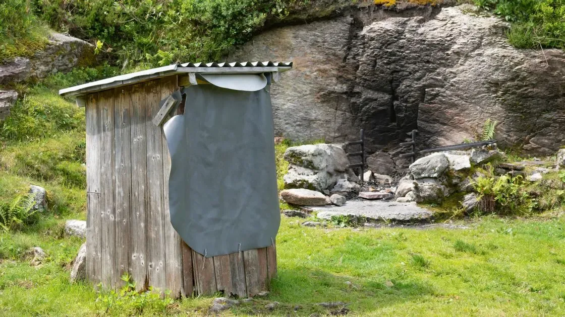 Badrum med toalett i fritidshus